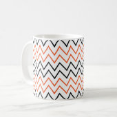 Schwarz Orange Chevron Zickzack Kaffeetasse (Vorderseite Links)