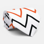 Schwarz Orange Chevron Zickzack Krawatte (Gerollt)