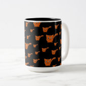 Schwarz & Orange Kittern Pattern Zweifarbige Tasse (VorderseiteRechts)