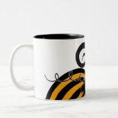 Schwarz Orange Striped Pumpkin Chic Herbst Zweifarbige Tasse (Links)