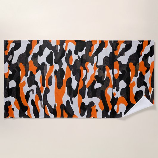 Schwarz Orange Tarnmuster Strandtuch (Vorderseite)
