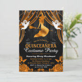 Schwarz & Orange Witz & Shimmer Vorhang Quinceañer Einladung (Stehend Vorderseite)