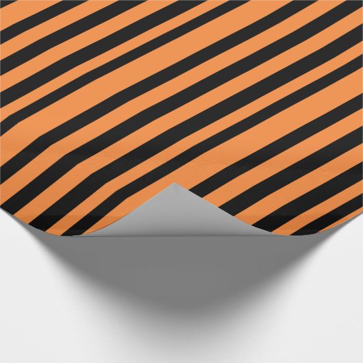 schwarz-orangefarbenes Packpapier (Ecke)