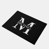 Schwarz-Personalisiert-Monogramm und Name Fußmatte (Schrägansicht)