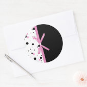 Schwarz-Rosa-Polka-Dot-Design Runder Aufkleber (Umschlag)