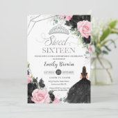Schwarz Rosa Rosen Blütendruckerin Sweet 16 Silver Einladung (Stehend Vorderseite)