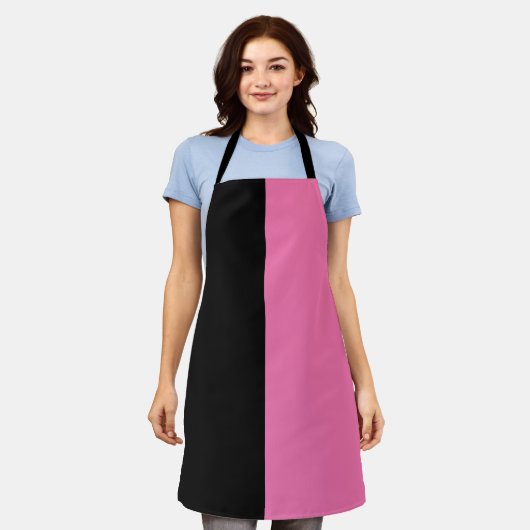 Schwarz-Rosa-ZERTIERBAR Schürze (Getragen)