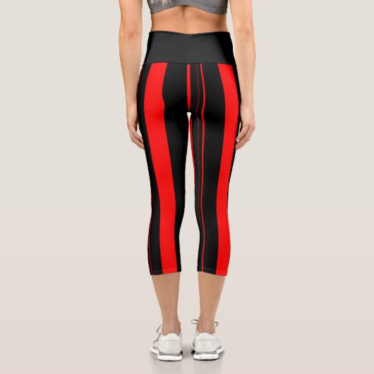 Schwarz, Rot und Weiß Capri Leggings (Rückseite)