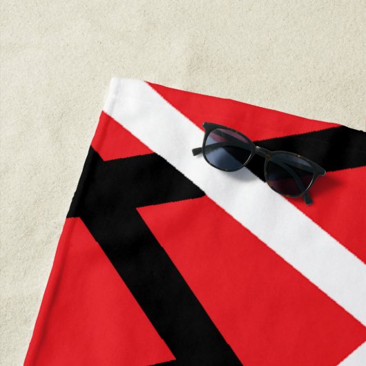Schwarz, Rot und Weiß Strandtuch (Beispiel)