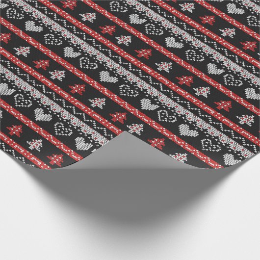 Schwarz Rot und Weiß Weihnachts Sweater Muster Geschenkpapier (Ecke)