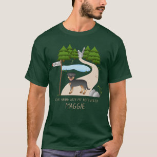 Schwarz-roter Rottweiler-Hund an einem Wanderweg T-Shirt