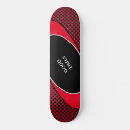 Schwarz-rotes Karomuster und Wellenlinien Skateboard