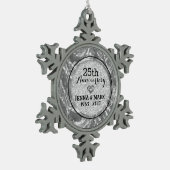 Schwarz & Silber 25. Hochzeitstag Schneeflocken Zinn-Ornament (Links)