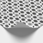 Schwarz-Silber-Graduierungs-Cap-Muster Geschenkpapier (Ecke)