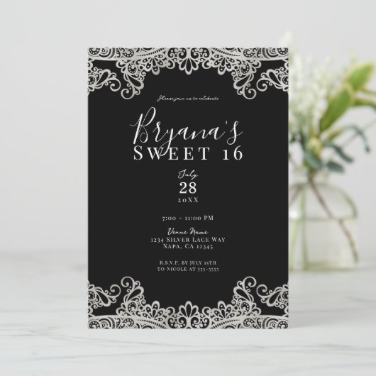 Schwarz & Silberspitze Elegant Sweet 16 Party Einladung (Stehend Vorderseite)