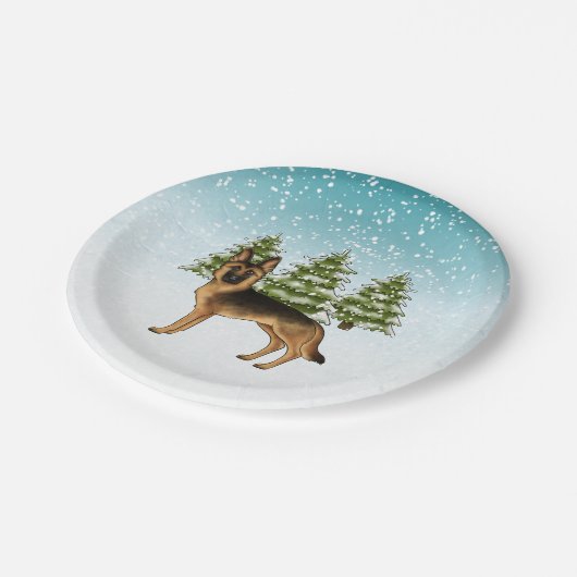 Schwarz-Tan-Schäfer Hund Winterwald Pappteller (Schrägansicht)