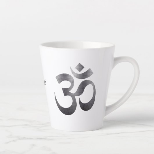 Schwarz Textured Om Symbol, Name, 12oz Latte Tasse (Rechts)