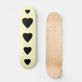 Schwarz und Creme Liebe Herzdesign. Skateboard (Vorderseite)
