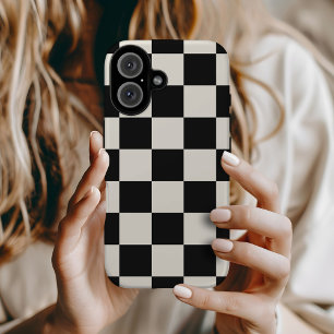Schwarz und Creme Retro Karo iPhone 16 Hülle