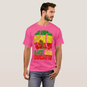 Schwarz und gebildetes Melanin Afrikanischer Ameri T-Shirt (Vorne ganz)