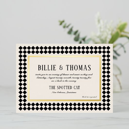 Schwarz und Gold auf dem ivorischen Schachbrett -  Folieneinladung (Stehend vorne)
