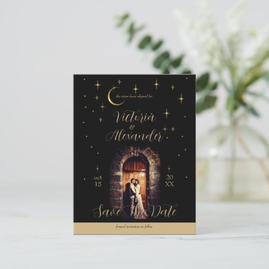 Schwarz und Gold Moderner Minimaler Himmelsbogen Ankündigungspostkarte (Stehend Vorderseite)