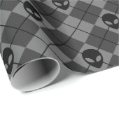 Schwarz und Grau Alien Argyle-Muster Geschenkpapier (Rolleneckpunkt)