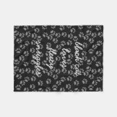 Schwarz und Grau Paw Print Cat Name Fleece Blanket (Vorderseite (Horizontal))
