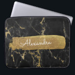 Schwarz und Marmor mit Goldfolie und Glitzer Laptopschutzhülle<br><div class="desc">Schwarz und Marmor mit Gold Foil und Glitzer Elegant Monogram Name Case. Dieser Fall kann auf Ihren Vornamen angepasst werden.</div>