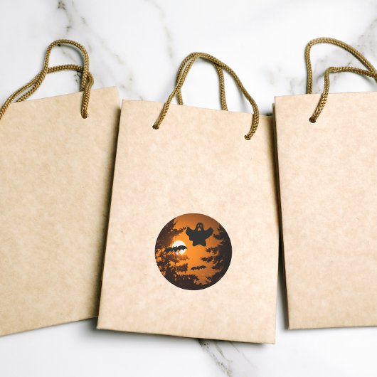 Schwarz und Orange Spooky Halloween Night Szene Runder Aufkleber