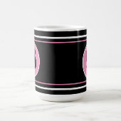 Schwarz und Rosa personalisieren Moderne Monogramm Kaffeetasse (Mittel)