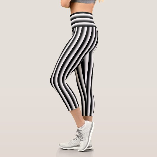 Schwarz und Silber Streifen Capri Leggings (Links)