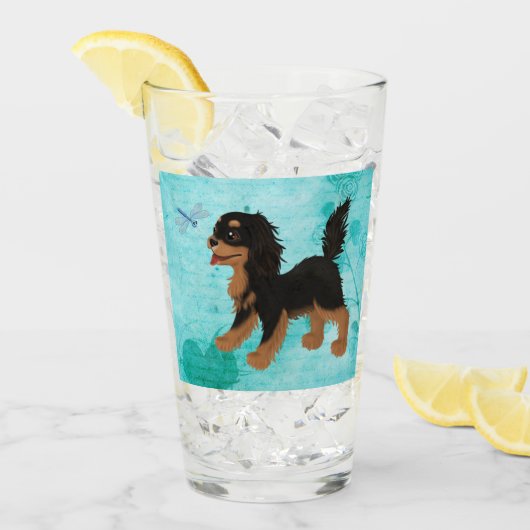 Schwarz und Tan Cavalier Spaniel mit Drachenfliege Glas (Vorderseite Ice)