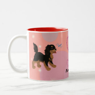 Schwarz und Tan Cavalier Spaniel und Dragonfly Zweifarbige Tasse