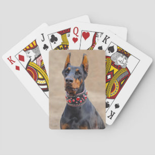 Schwarz und Tan Doberman Pinscher im Jewelkragen Spielkarten