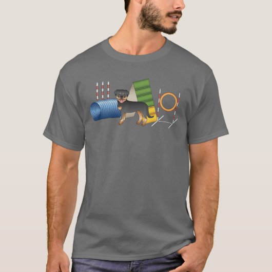 Schwarz und Tan Rottweiler mit Agility T-Shirt (Vorderseite)