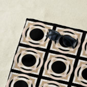 Schwarz und Tan Strandtuch (Beispiel)