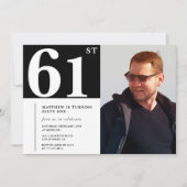 Schwarz und Weiß 61. Geburtstag Einladungen Foto (Vorderseite)