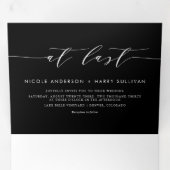 Schwarz und Weiß bei Minimalistischer Script-Hochz Dreifach Gefaltete Einladung (Innen Erste Seite)