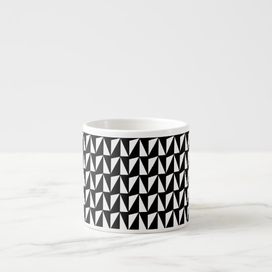 Schwarz und Weiß geometrisch Espressotasse (Vorderseite)