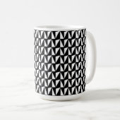 Schwarz und Weiß geometrisch Kaffeetasse (VorderseiteRechts)