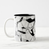 Schwarz und Weiß in Motion Zwei Tone Tasse (Links)