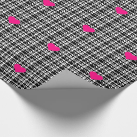 Schwarz und Weiß kariert mit Herz Geschenkpapier (Ecke)