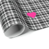 Schwarz und Weiß kariert mit Herz Geschenkpapier (Rolleneckpunkt)
