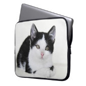 Schwarz und Weiß Laptopschutzhülle (Vorderseite Links)