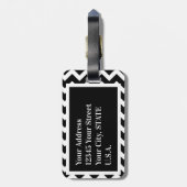 Schwarz und Weiß Moderne elegante Zigzag Monogram Gepäckanhänger (Rückseite vertikal)