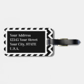 Schwarz und Weiß Moderne elegante Zigzag Monogram Gepäckanhänger (Rückseite horizontal)