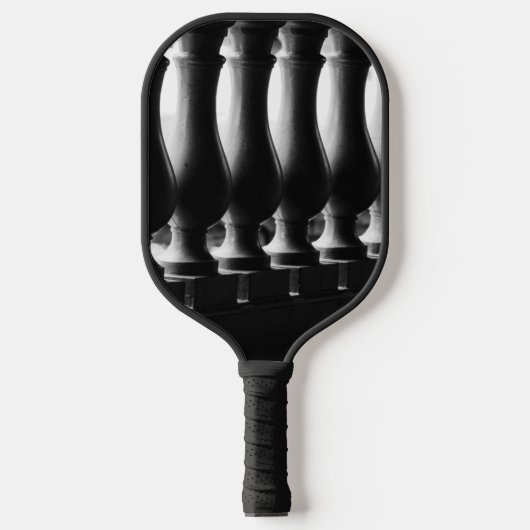 Schwarz und Weiß Pickleball Schläger (Vorderseite)