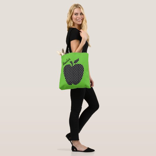 Schwarz und Weiß Polka Dot Apple Green Teachers Tasche (Am Model)