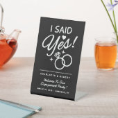 Schwarz und Weiß sagte ich ja! Verlobungsparty Sockelschild (In SItu)